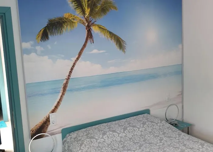 Katigiorgis Blue & *